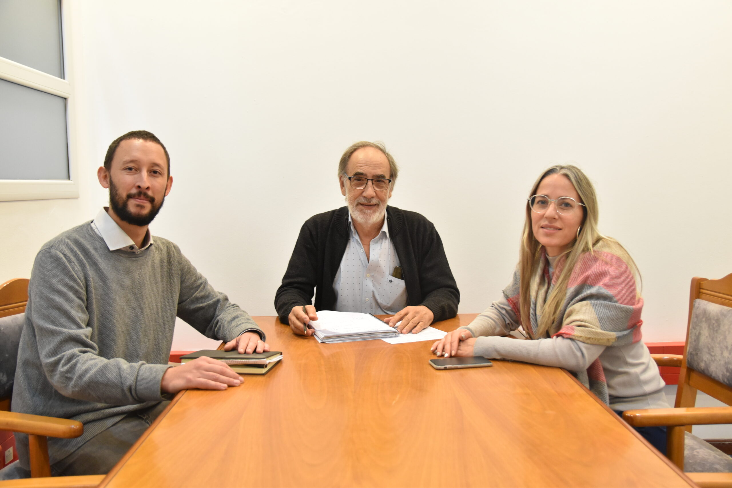 Integrantes del Centro Científico Tecnológico de Conicet Córdoba visitaron el Instituto de Humanas
