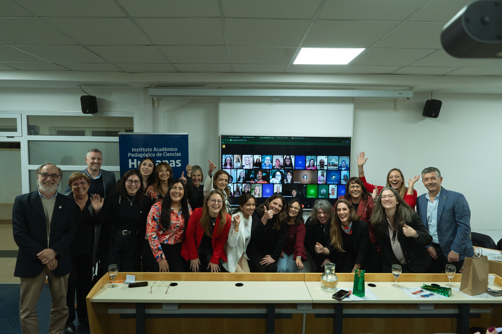 Humanas entregó diplomas a 50 profesionales de América en una formación pionera sobre salud cardiovascular en mujeres